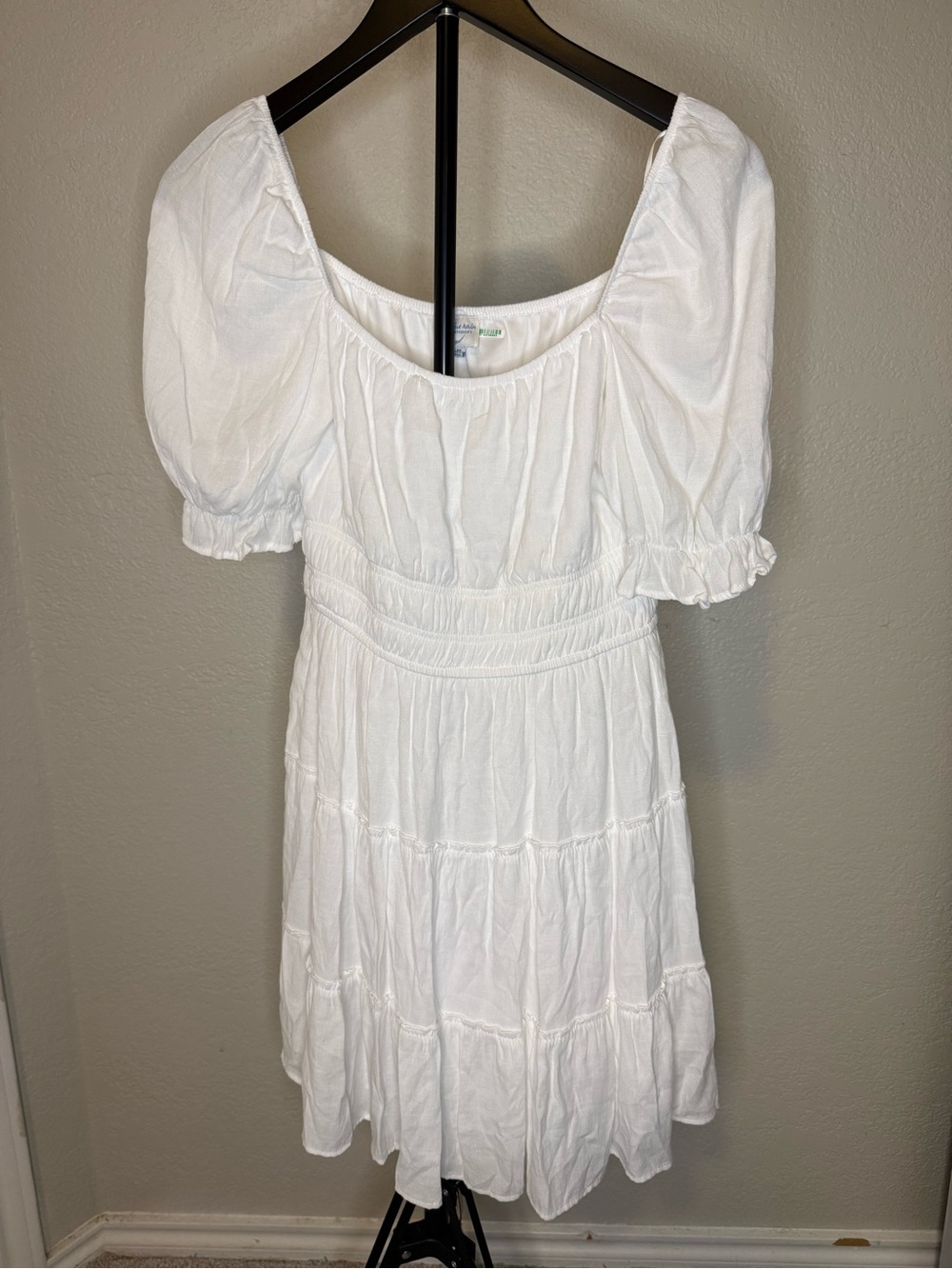Francesca's Collections White Puff Sleeve Tiered Mini Dress